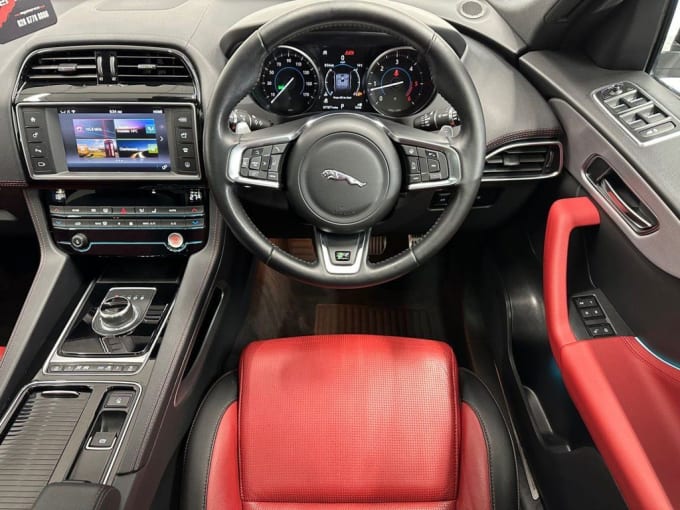 2025 Jaguar F-pace