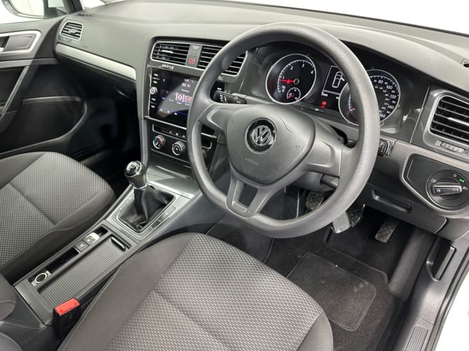 2025 Volkswagen Golf