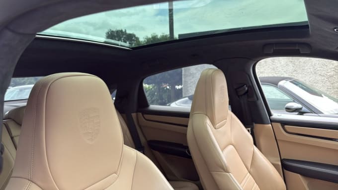 2025 Porsche Cayenne