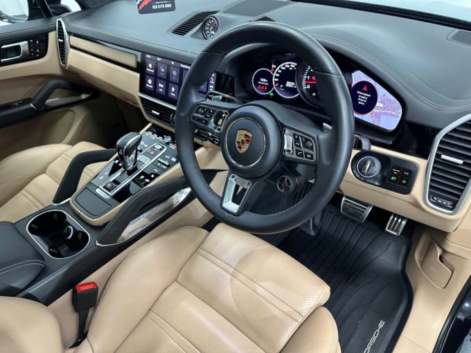 2025 Porsche Cayenne