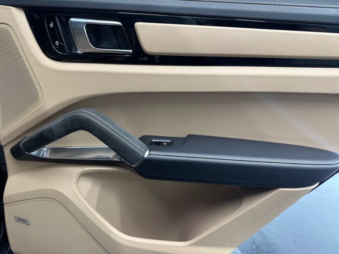2025 Porsche Cayenne