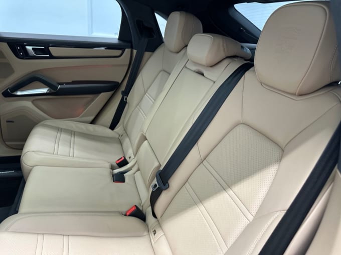 2025 Porsche Cayenne
