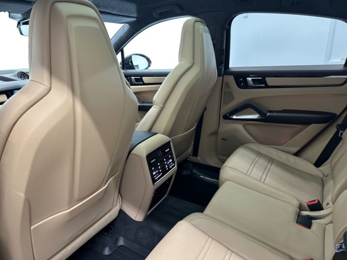 2025 Porsche Cayenne