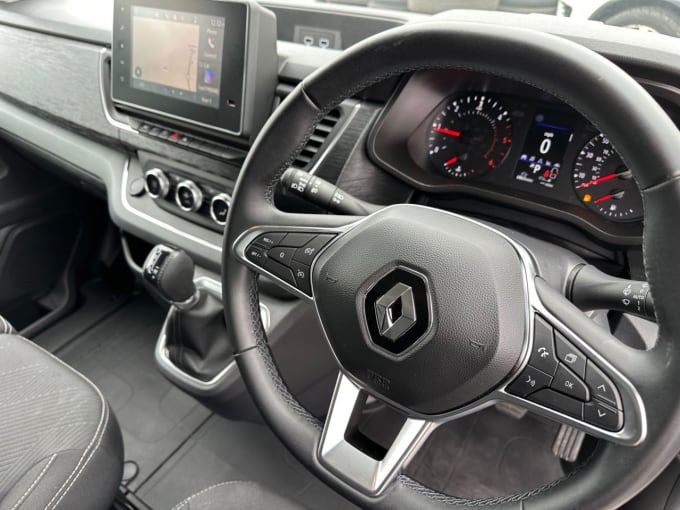 2025 Renault Trafic