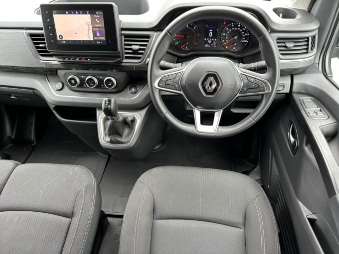 2025 Renault Trafic