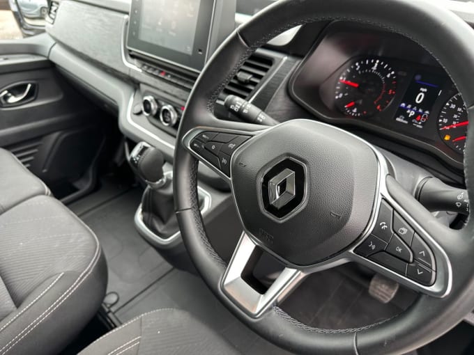 2025 Renault Trafic