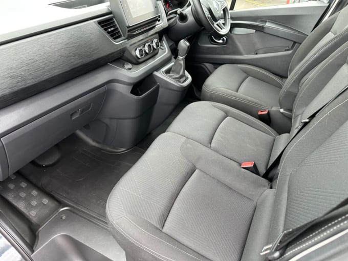 2025 Renault Trafic