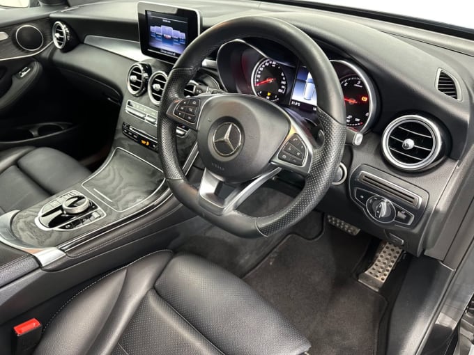 2025 Mercedes-benz Glc