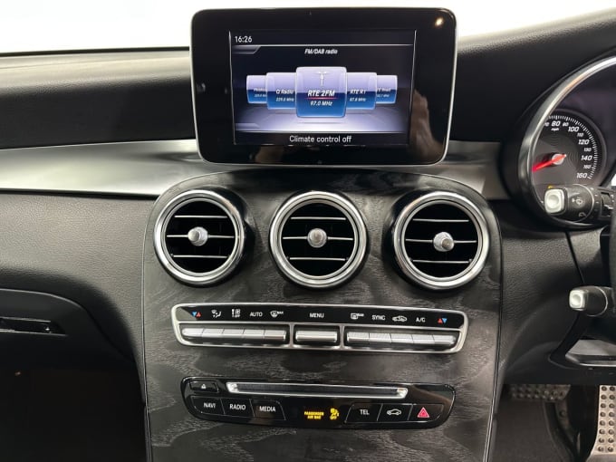 2025 Mercedes-benz Glc