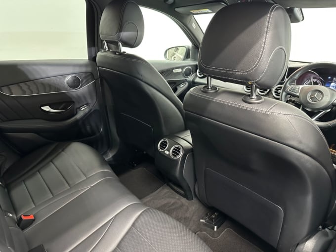 2025 Mercedes-benz Glc