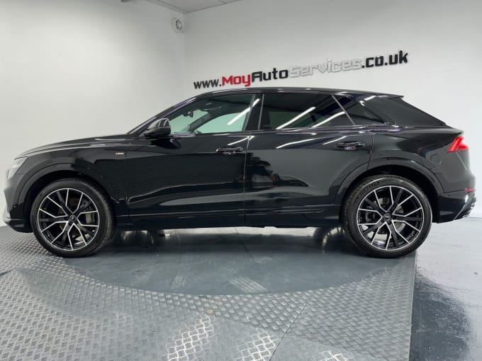 2025 Audi Q8