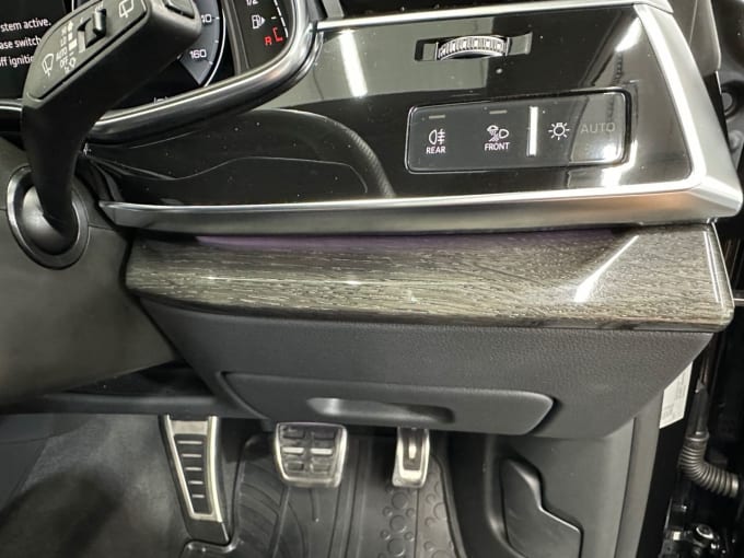 2025 Audi Q8
