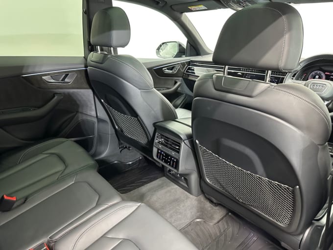 2025 Audi Q8