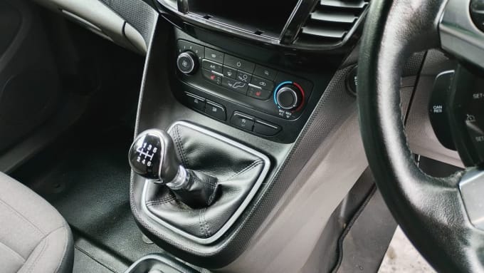 2025 Ford Transit Connect