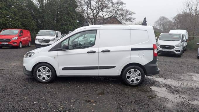 2025 Ford Transit Courier