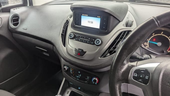 2025 Ford Transit Courier