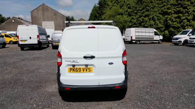 2025 Ford Transit Courier