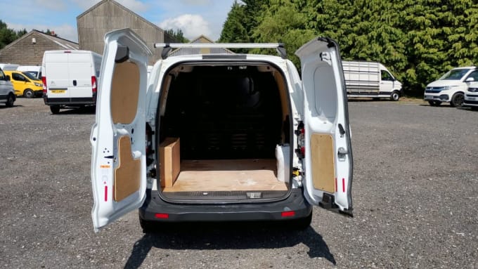 2025 Ford Transit Courier
