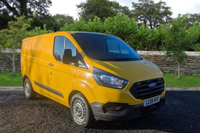 2025 Ford Transit Custom