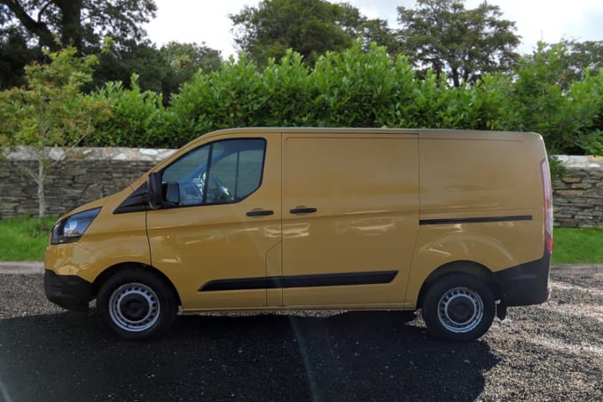 2025 Ford Transit Custom