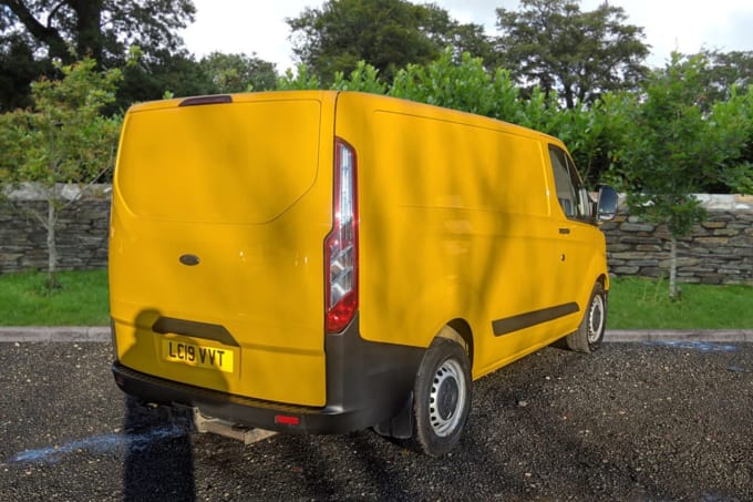 2025 Ford Transit Custom