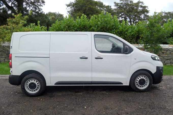 2025 Vauxhall Vivaro