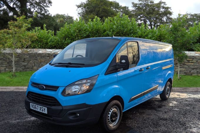 2025 Ford Transit Custom