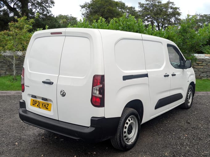 2025 Vauxhall Combo