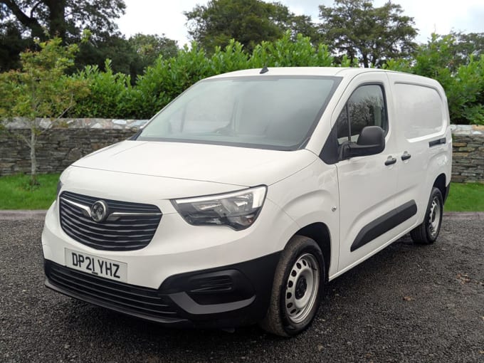 2025 Vauxhall Combo