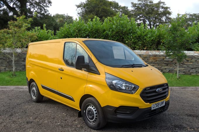 2025 Ford Transit Custom