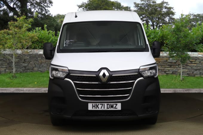 2025 Renault Master