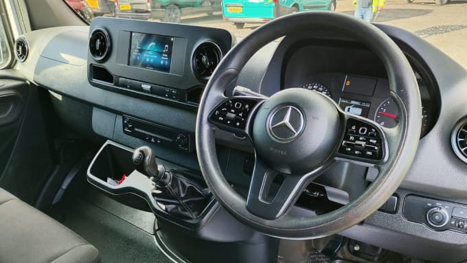 2025 Mercedes-benz Sprinter