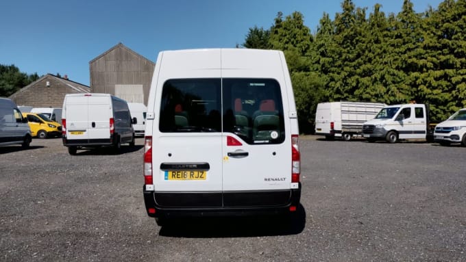 2025 Renault Master