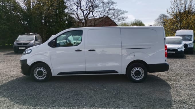 2025 Vauxhall Vivaro
