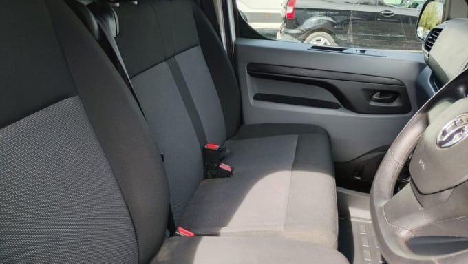 2025 Vauxhall Vivaro