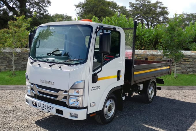 2025 Isuzu Grafter
