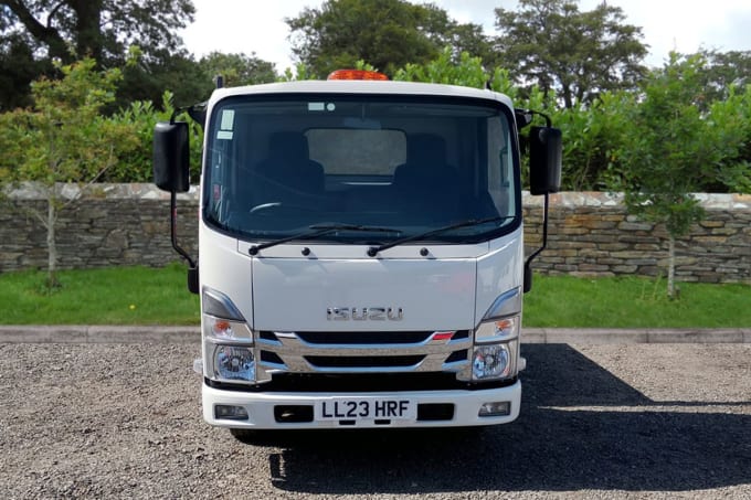 2025 Isuzu Grafter