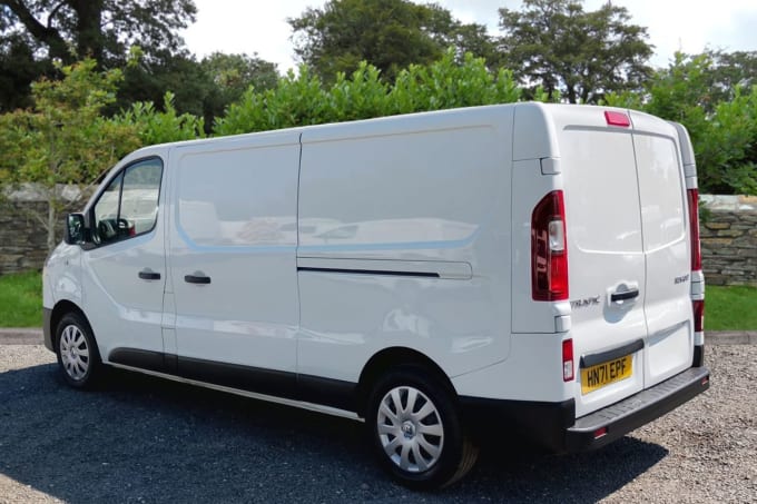 2025 Renault Trafic