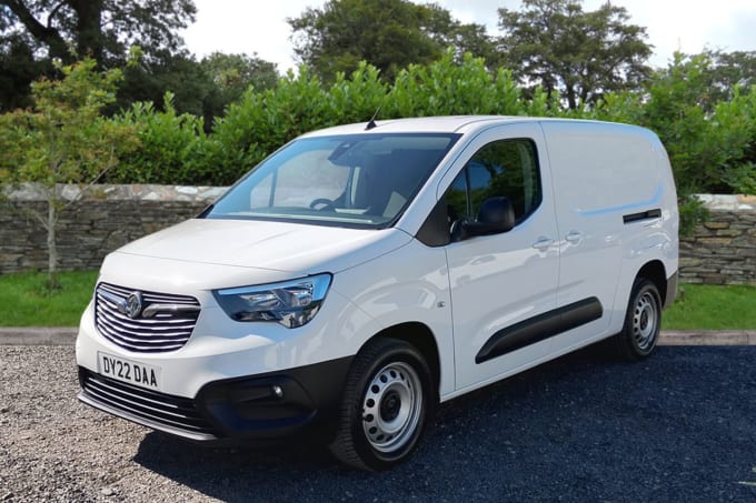 2025 Vauxhall Combo