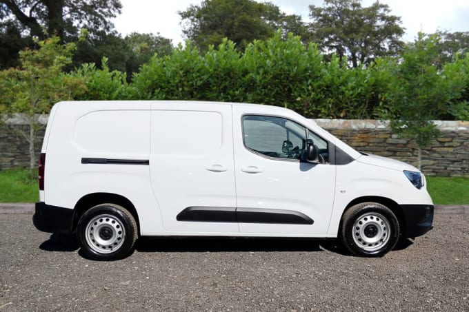 2025 Vauxhall Combo