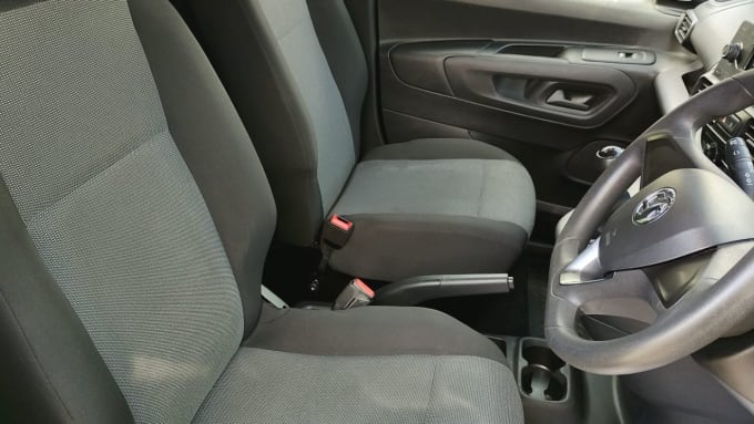 2025 Vauxhall Combo