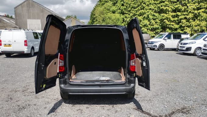 2025 Vauxhall Combo