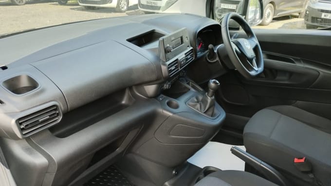 2025 Vauxhall Combo