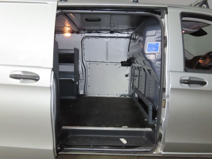 2025 Mercedes-benz Vito