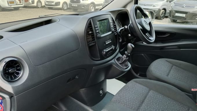 2025 Mercedes-benz Vito