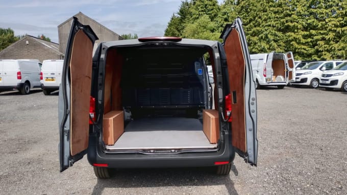 2025 Mercedes-benz Vito
