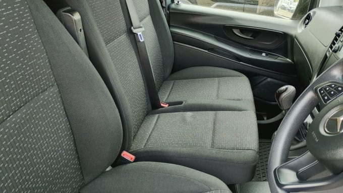 2025 Mercedes-benz Vito