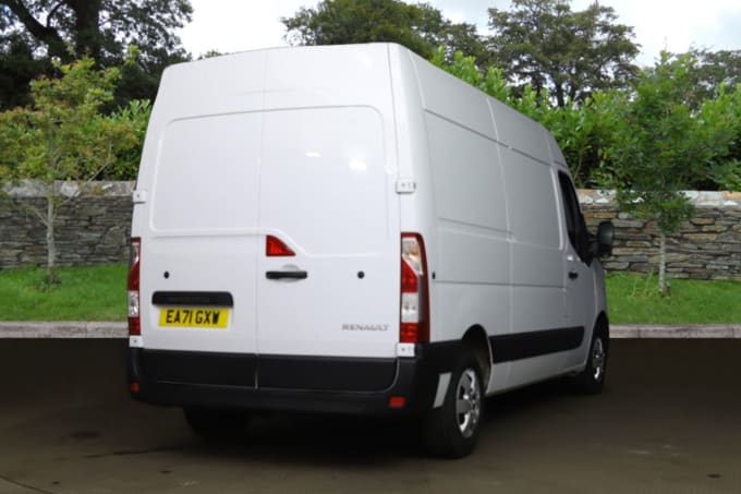 2025 Renault Master