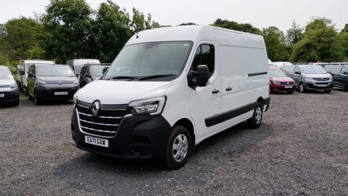 2025 Renault Master