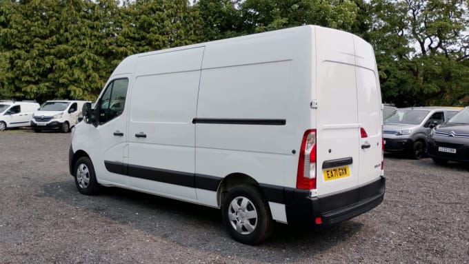 2025 Renault Master